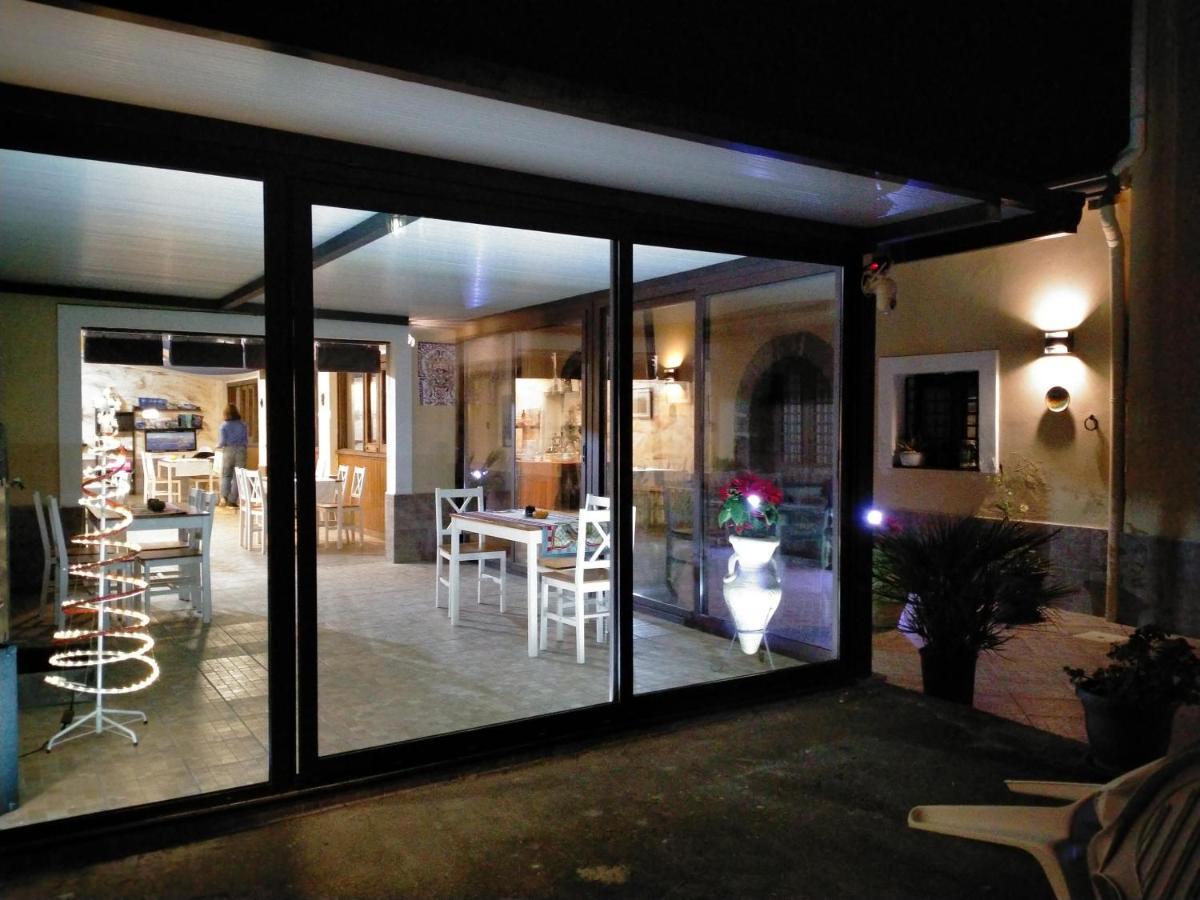 Villa Laura Apartment Giardini Naxos Bagian luar foto