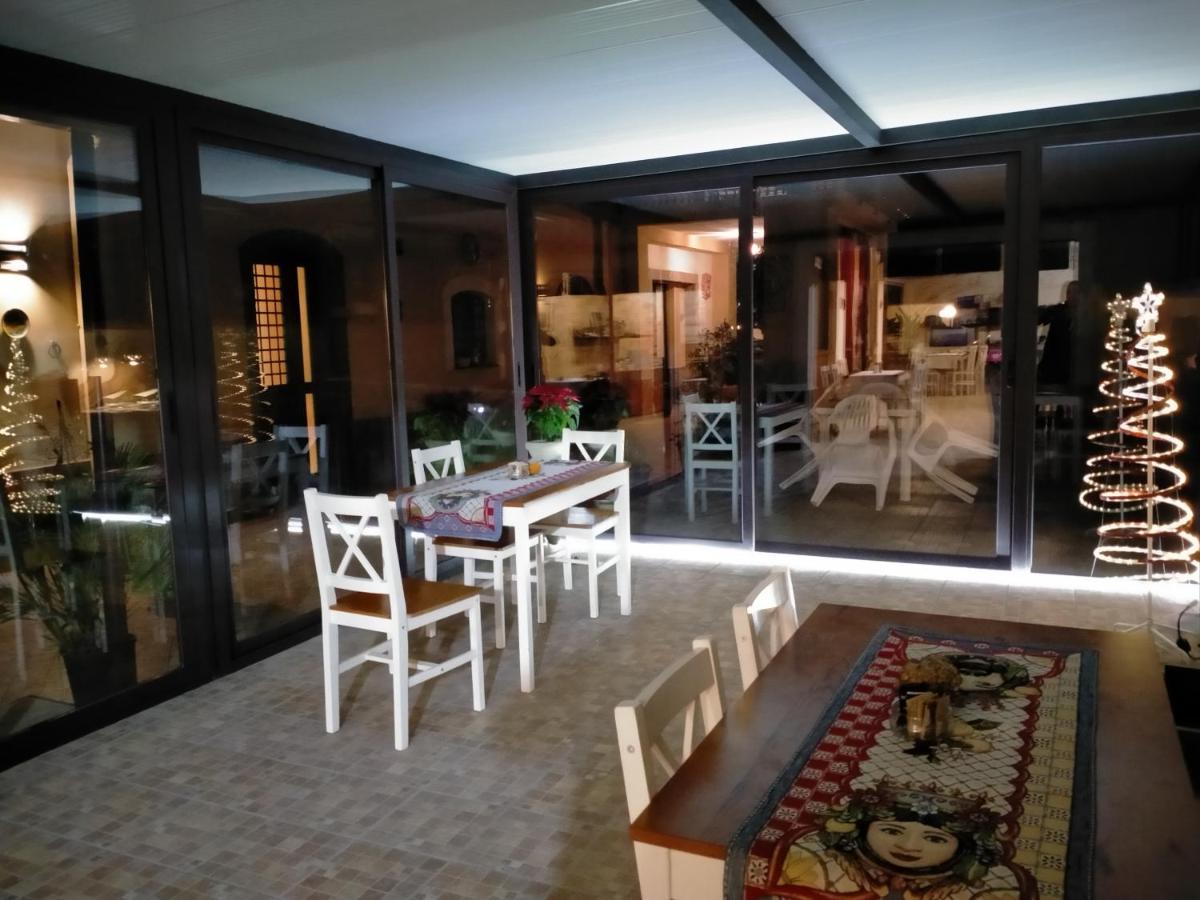Villa Laura Apartment Giardini Naxos Bagian luar foto