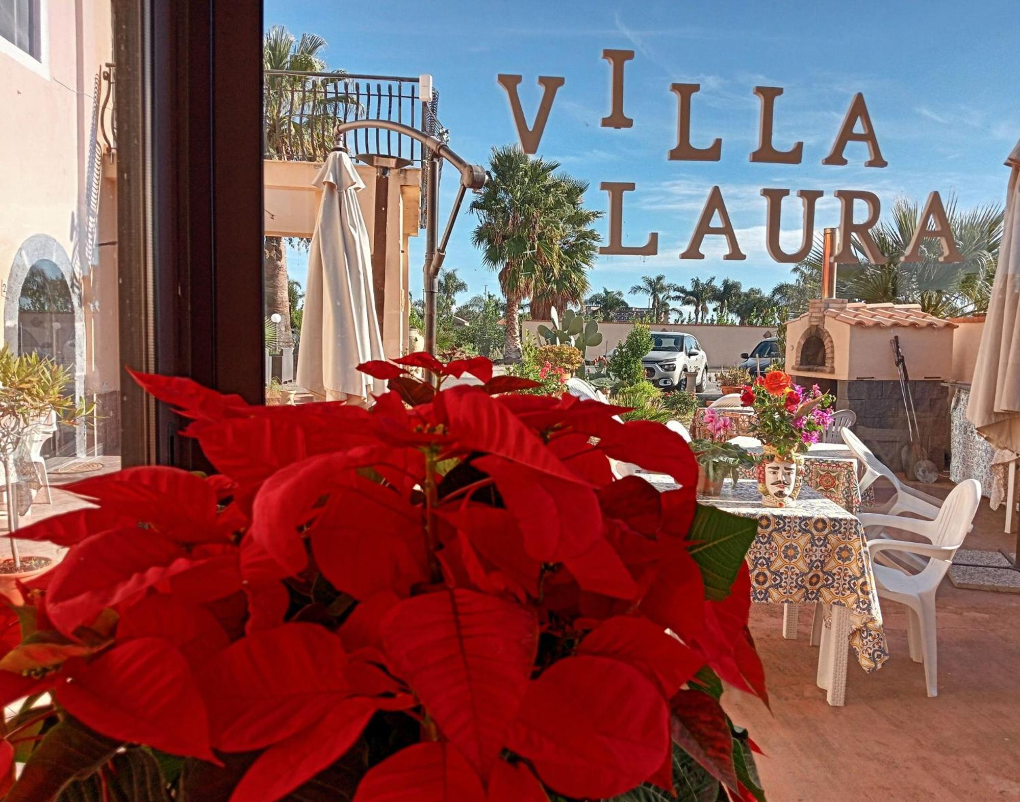 Villa Laura Apartment Giardini Naxos Bagian luar foto